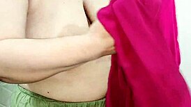 נטו השמנה, היפה ההודית בבי דב, מקבלת מסאז' הינדי חם