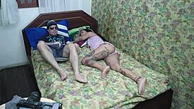 Fodendo a Enteada Escondido, Hoping No One Finds Out This Secret Affair