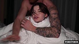 대학생 18+ 틴이 큰 자지로 미션너리 하며 신음해!