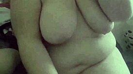 kandy kane's giving blowjob with big tits and bbw curves in amateur sri lankan housewife scene