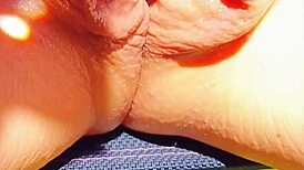 Maturemons bleskují mou velkou mokrou masitou vulvu upskirt