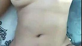 abre las piernas, quiero sentir toda tu verga dentro