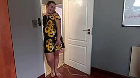 POV 더러운 말하는 슬럿 두 번 젖짜고 정액 삼키고 페이셜