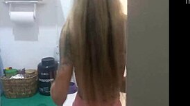 Technician Eats Horny Client