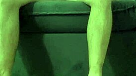 This novinha loves sitting nicely on the cock, showing her little pussy