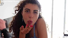 Το φαγητό φρούτων με τρελαίνει και ο κώλος μου είναι έτοιμος για σκληρό fisting