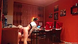 As-tu déjà essayé une fellation sauvage en cuisine avec ton amant ?