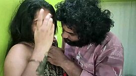 भैया दूर, देवर भाभी को डीप क्रीमपाई राइड के लिए लेता है