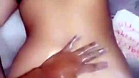 Nemôžem uveriť, že moja horúca arabská žena berie kokot tak hlboko do rití, taký drsný anál