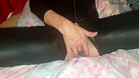 Oh wow, 52-year-old mature Belle plays with her pussy passionately!