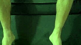 This novinha loves sitting nicely on the cock, showing her little pussy