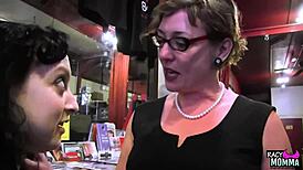 I can’t believe my busty stepmom fingered before using a toy.