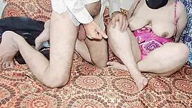 Bolesť tvrdý análny sex s veľkým zadkom indickej amatérskej ženy!