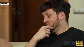 와, 커클드 남편이 아내 타고 블로잡 하는 거 소파에서 봐!