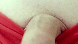 Poigravanje kućnim veb kam seksom