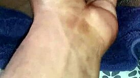 Black ebony masturbates in close-up view 😍