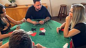 Zaprosiliśmy przyjaciół na noc gier, ale naprawdę chcieliśmy zamienić partnerów na dziką zabawę