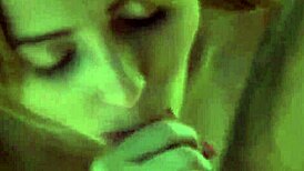 Remaja cantik 18+ hisap datuk luar rumah sebelum dia masuk ke dalamnya