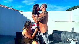 do vittoria and pam share this huge cock?