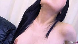 긴장한 처녀 남자가 작은 18+ 일본 에스코트 무수정으로 박아 😳