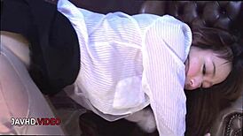 セクシーストッキング日本MILF、ハードコア中出しオフィスサプライズ終わる