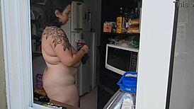 Finally caught my neighbor fully naked