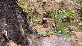 We Fucked in the Forest with a Chubby Amateur. Her Big Ass Bounced Under the Trees.