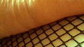 greta searches for a beautiful mature lady online