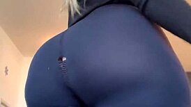 wow, that pawg is stretching those ripped pants so much! 😍