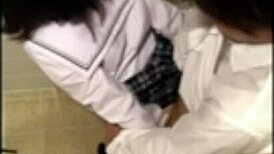 我慢できなくて、この熱い日本人妻と浮気しちゃった...