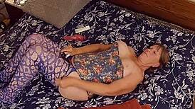 Wow! Granny Carmen Gets Her Pussy Dildo-Drilled to Shaking Orgasm in Wild Action!