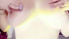 작은 가슴 유럽 18+녀가 노인 자지 타고 올라탐