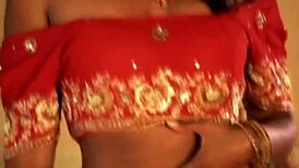 Seductive Milf Body Tempts Men!