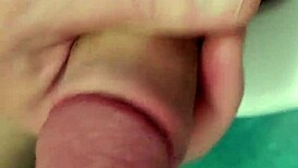 Jeg er liten 18+ og har en kjapp onanisesjon.