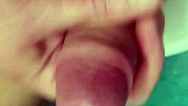 I'm petite and having a quick masturbation session.