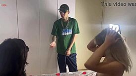 menage com helyo e mih, dois puttos safados