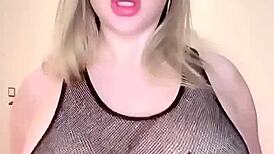 Natural Huge Tits Outfits