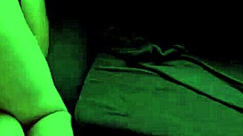 Моя сводная сестра дразнит диким минетом, трусь огромной жопой обо меня