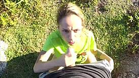 Loira Caiu de Boca em Foda na Trilha da Praia - Barbara Alves