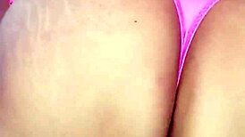 Bailando En Tanga Rosa Con Brillos