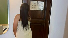 Colombian whore gives ass for gas service