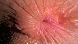 Κορίτσι έκανε πέρασμα πλατιά στην κάμερα, γύρισα μέσα στην χάσκουσα αναλ περιπέτειά της