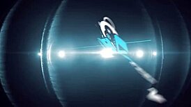 ホットなアウトドアアクション、ジェレナの大きなおっぱいがレズセックスで揺れる。ブロネット美女が太陽の下でワイルドに。