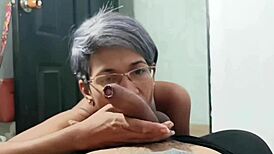 Když šukám svého nevlastního bratra, tak miluju jeho tlustý pták