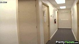 Roxy elsker perfekt røv babe får facial cum på ansigt