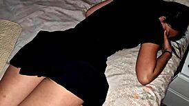 Despierto A Mi Hermanastra Con Tremenda Verga En Su Vagina!