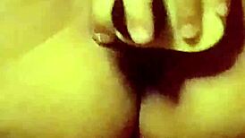 jovencita with huge dildo and cum