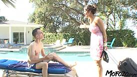 브라운 라틴아 아빠 큰 자지 지글지글 빨아