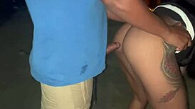 내 와이프가 해변 모래에서 다른 남자랑 하는 거