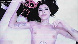 Raven Lane's pussy adventure 😈